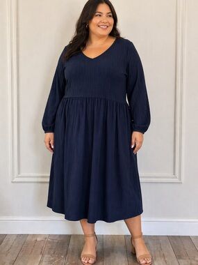 Hanna Nikole Plus Size 24W Navy Long Sleeve‎ Dress NWT